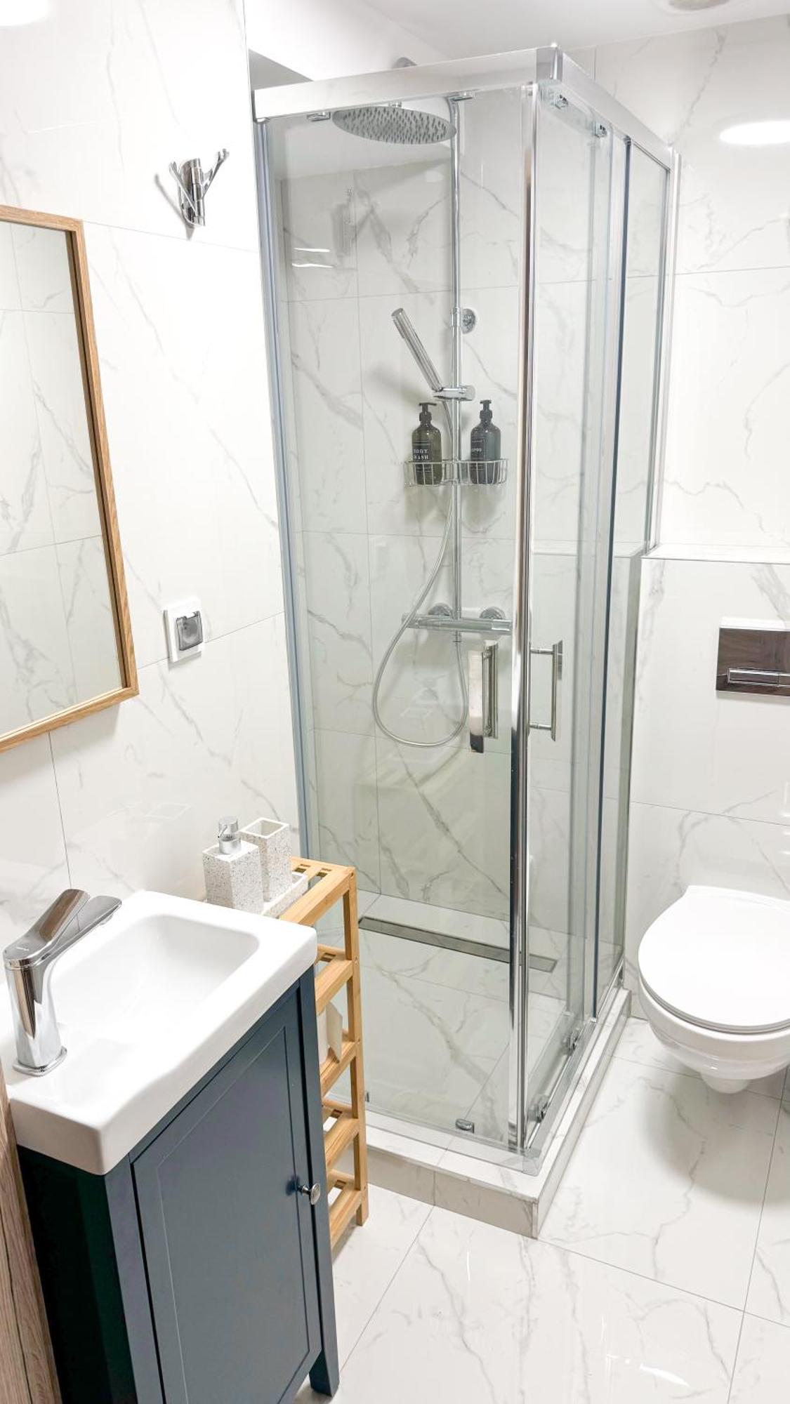 A1 - Kings Big - Haven - Two Shared Bathrooms * Warschau